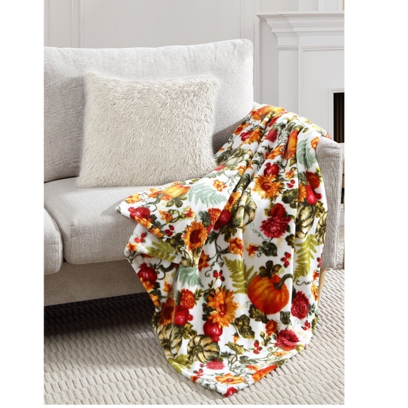 NEW FALL HARVEST PUMPKIN FLORAL VELVET PLUSH THROW BLANKET, 50" x 60" - Picture 3 of 4